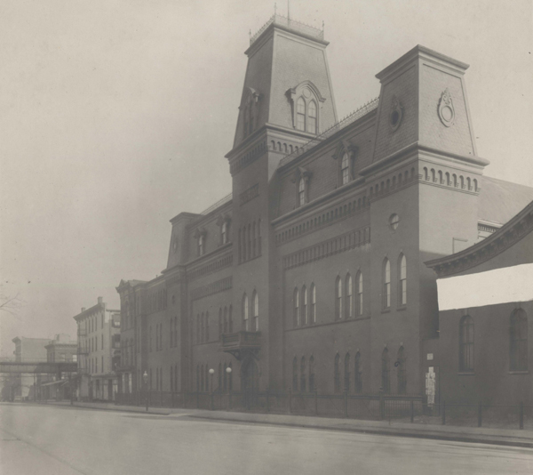 Clermont Avenue Armory NY Military Museum and Veterans Research Center