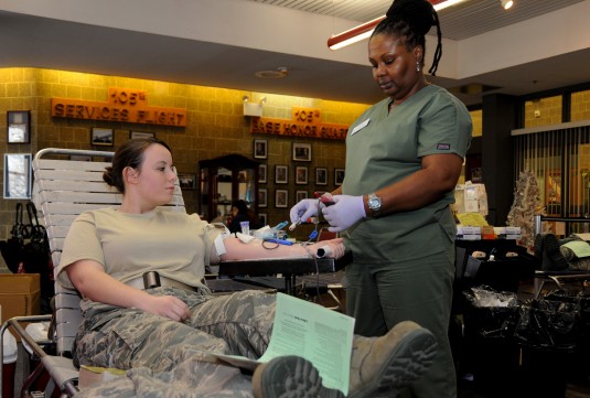 105th Airmen Give Blood for Holidays