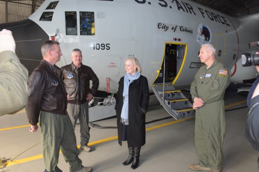 Senator Visits 109th Airlift Wing