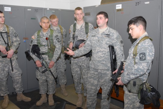 ROTC Cadets Get the Basics From Guard Veteran