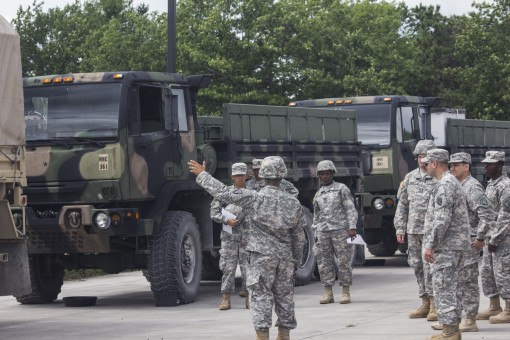 369th Sustainment Bde troops hone driving skills