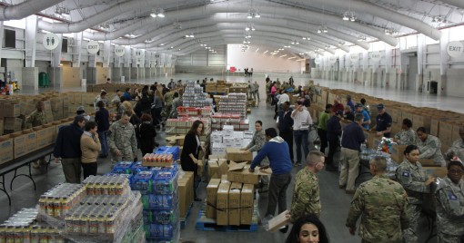 Soldier, Airmen, NY Guard pack Thanksgiving boxes