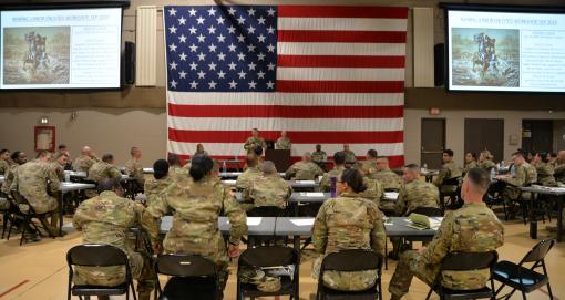 Future leaders talk to Army Guard chiefs 