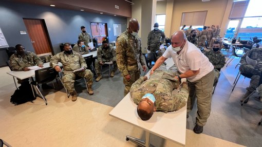Soldiers, Airmen learning EMT skills 