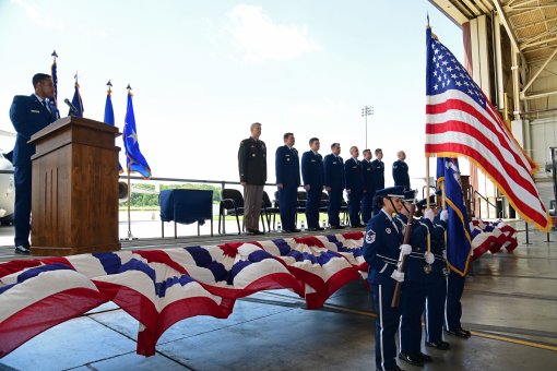 National Guard chief honors 105th Airmen 