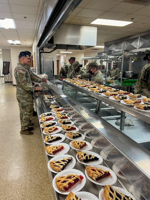 Field feeding company supports 42nd division