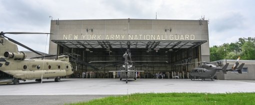 Army air power on hand for Latham ceremonies 