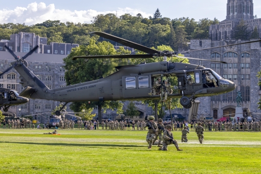 NY Army Guard aviators demonstrate at West Point 