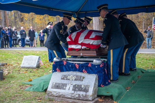 Army Guard provides honors for WW II Airman