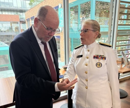 Naval Militia leader attends Swedish reception 