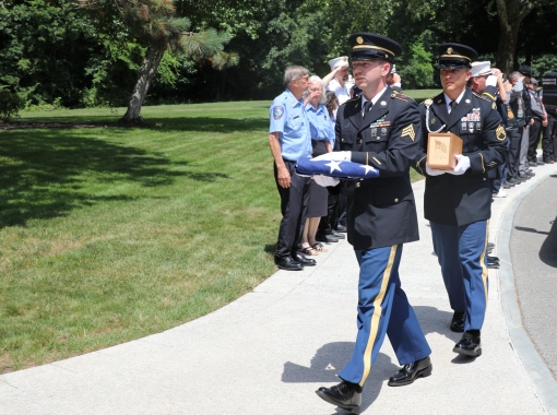 Retired Col. Dave Gagnon receives funeral honors 