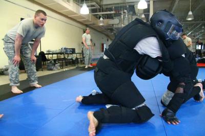 New York Army National Guard soldiers learn hand-to-hand combatives skills