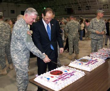 Governor Bids Farewell to Deploying Soldiers